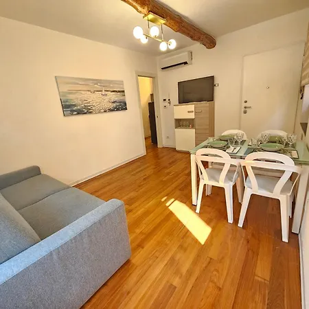 Il Giardino Di Iris 1, Apartmán Janov